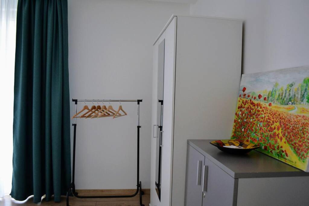 Modern City Center 2 Bedroom Apartment Sofya Dış mekan fotoğraf